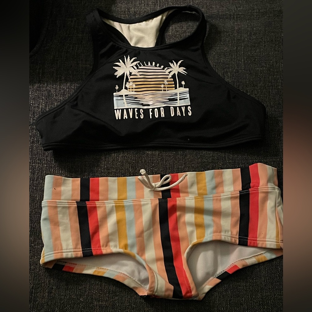 Girls size 10/12 (large) Billabong swimsuit